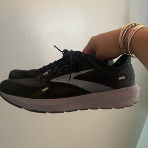 Brooks Women’s Launch 9 Neutral Running Shoe